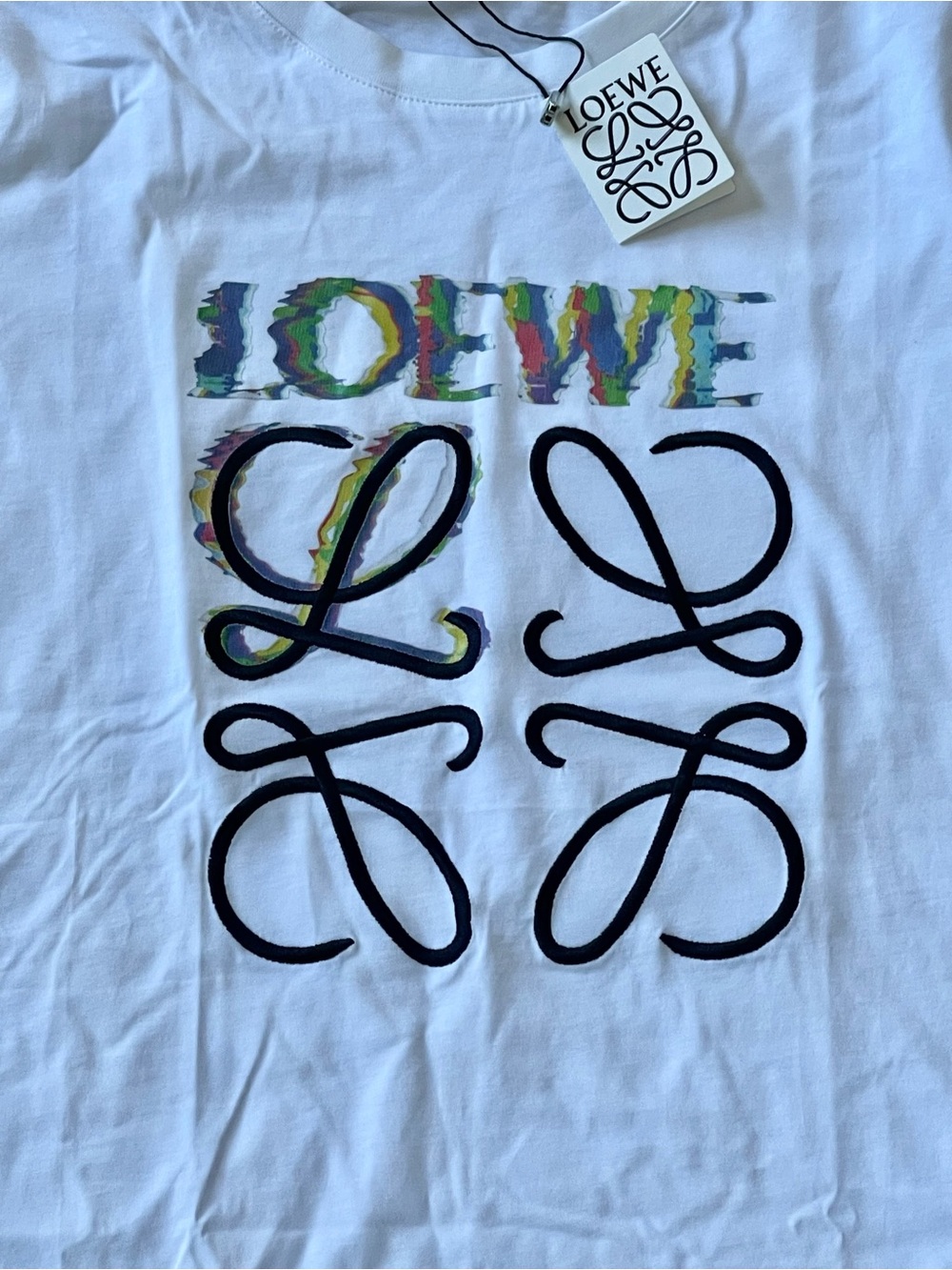 Loewe Glitch Anagram Logo White T-Shirt Size M NWT - Picture 4 of 11